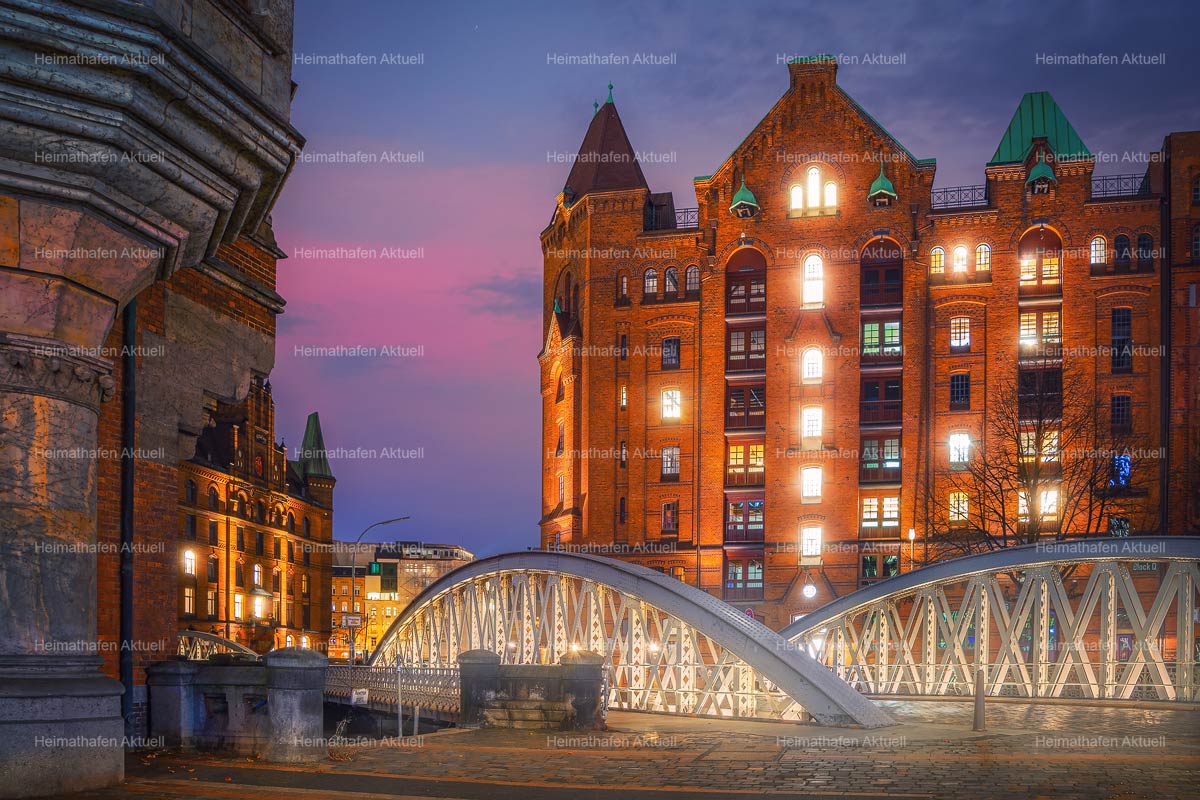 Hamburg-Fotos-HAL-00053-Speicherstadt bei Nacht Hamburg-Fotos-HAL-00053-Speicherstadt bei Nacht