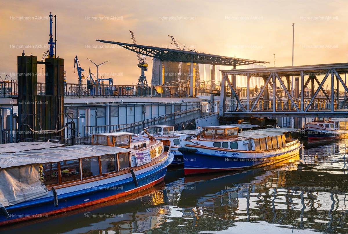 Hamburg-Foto-HAF-00184-Landungsbrücken-Dock-Blohm-und-Voss Hamburg-Foto-HAF-00184-Landungsbrücken-Dock-Blohm-und-Voss