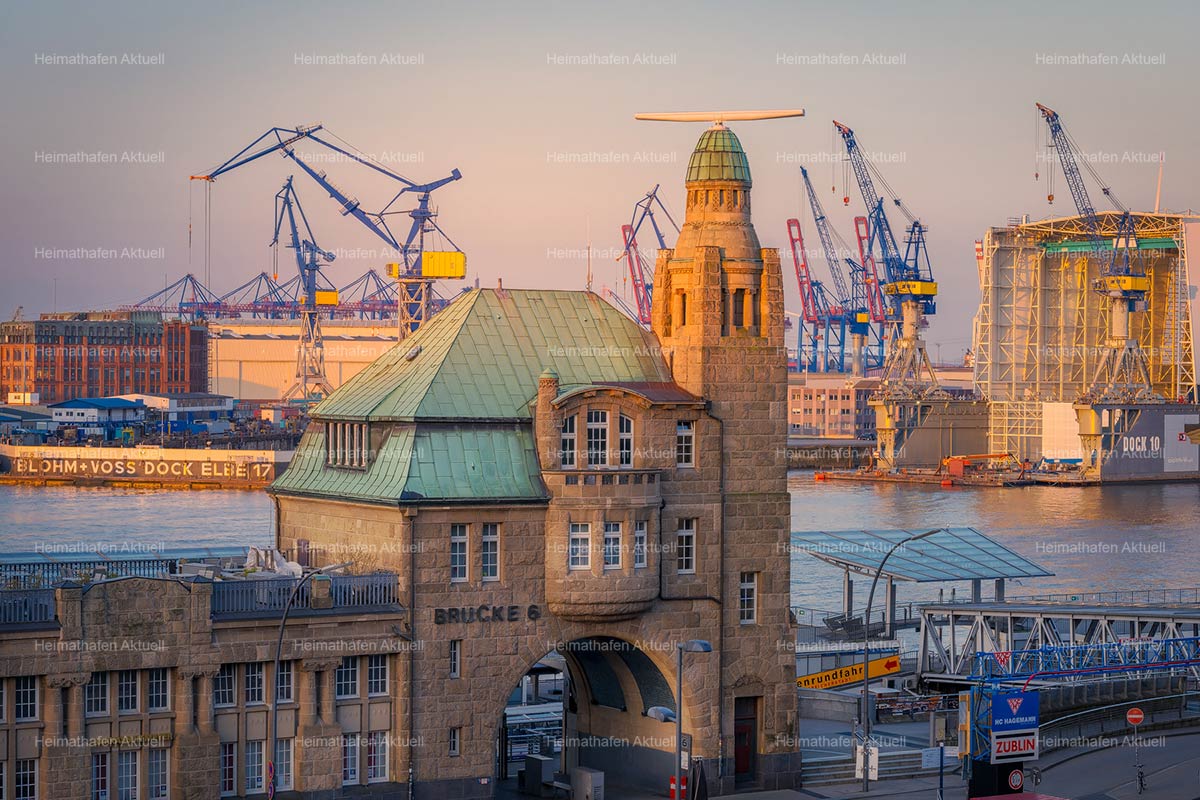 Hamburg-Foto-HAF-00188-Pegelturm--Bruecke6-Landungsbruecken Hamburg-Foto-HAF-00188-Pegelturm--Bruecke6-Landungsbruecken