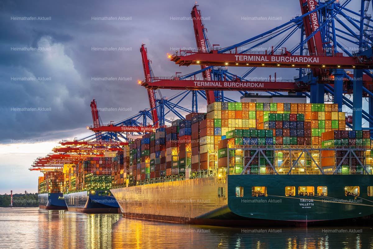 Hamburg-Hafenfotos--HAF-206-Containerterminal-Burchardkai-am-Abend Hamburg-Hafenfotos--HAF-206-Containerterminal-Burchardkai-am-Abend